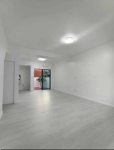 ทาวน์โฮม3 ชั้น บ้านใหม่ รีโนเวทใหม่ทั้งหลัง ราคาดีสุดในโครงการ 5