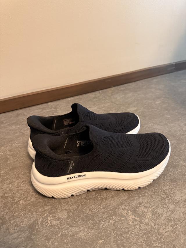 รองเท้า skechers slip-ins รูปที่ 3