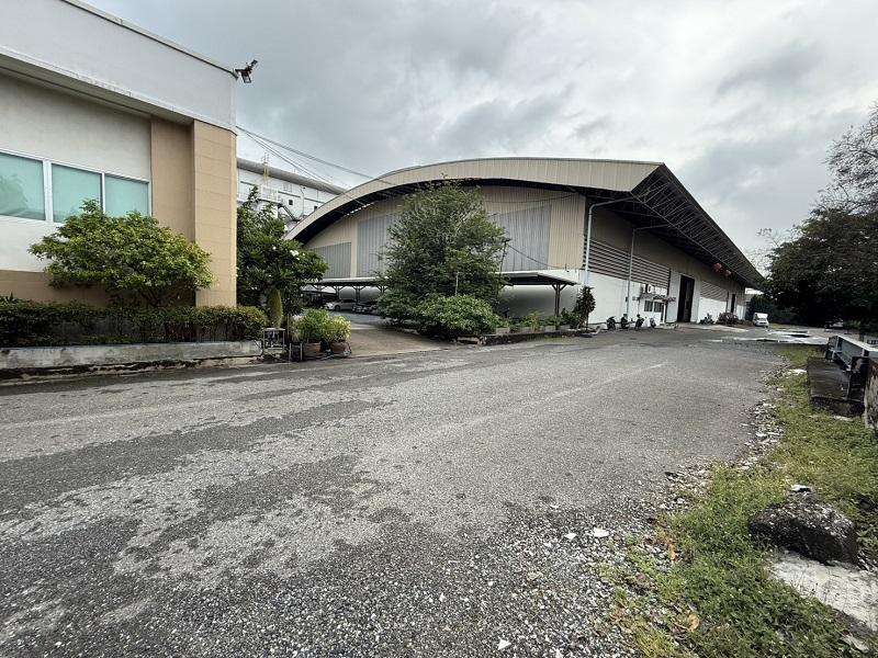 #ให้เช่าโรงงานบางปลา บางพลี สมุทรปราการ พื้นที่ 7ไร่ ขนาด 5600ตรม. สูง 10เมตร+พร้อมหม้อแปลง และ เครนอุตสาหกรรม โรงงานขนาด 54x105ม พื้นที่ประมาณ 5600 6