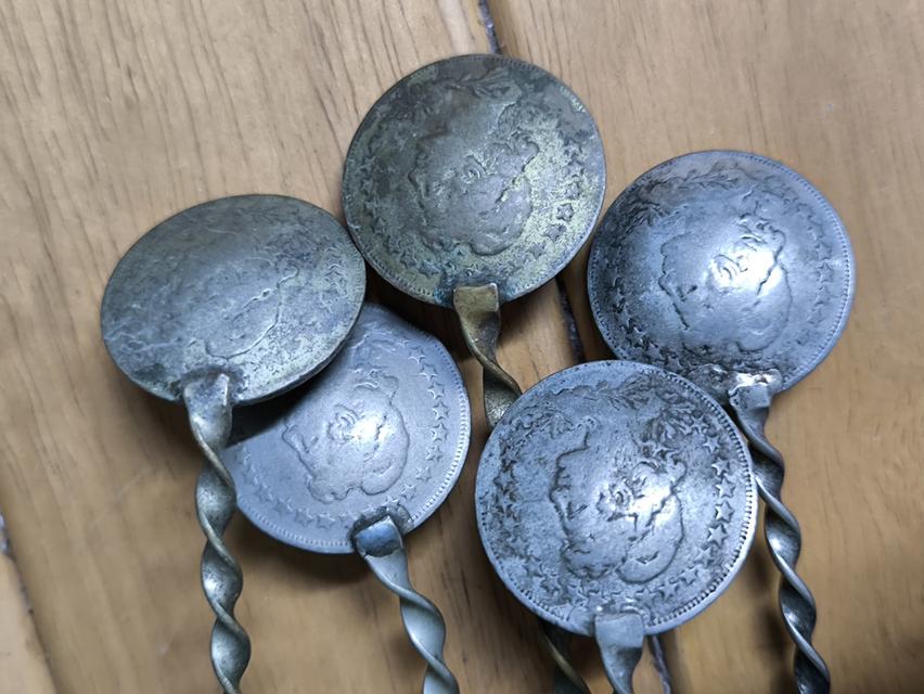 ที่คนกาแฟ เป็นเหรียญเงินบราซิล 400 REIS รูปที่ 5