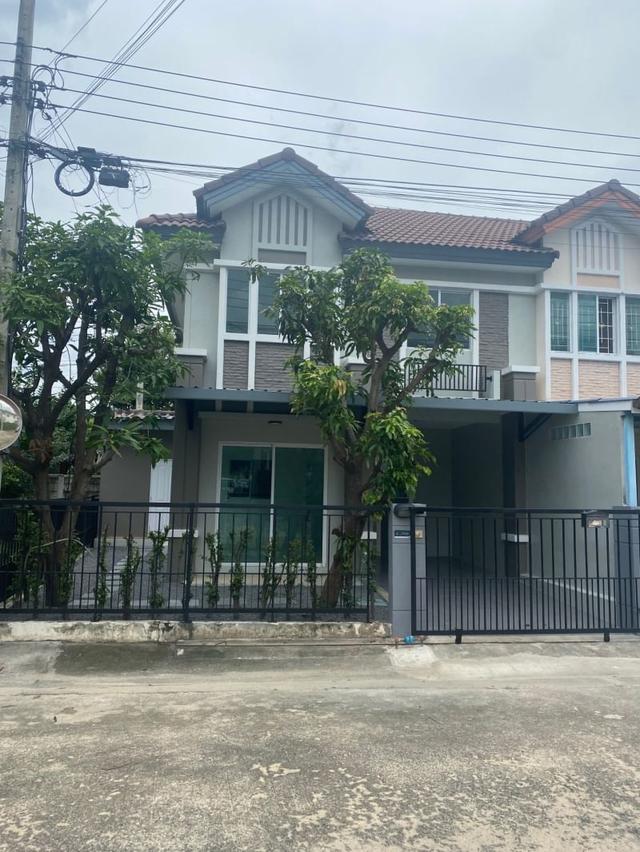 ขาย:ทาวน์เฮ้าส์ 2 ชั้น (หลังมุม) ,เนื้อที่ 27.9 ตรว. หมู่บ้านพฤกษาวิลล์ วัชรพล-เพิ่มสิน ถนนเพิ่มสิน 34 14