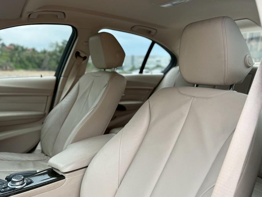 รหัสรถ SG4329 Bmw 320D (F30)ชุดแต่ง M3 ปี2013 9