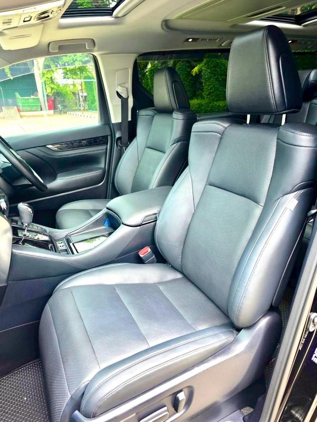 ขาย Toyota Alphard 2.5SC ปี23 9