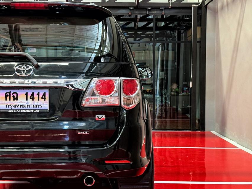2014 TOYOTA FORTUNER 3.0V รถมือเดียวออกป้ายแดง รถวิ่งน้อย ประวัติศูนย์ครบ ไม่เคยมีอุบัติเหตุครับ 9