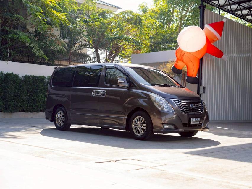 Hyundai H1 2.5Deluxe ปี16 3