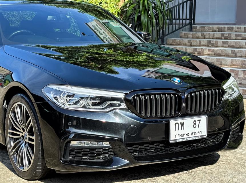 2019 BMW 530e MSPORT รถออกศูนย์ BMW THAILAND รถวิ่งน้อยเพียง 9X,XXX กม รถเข้าศูนย์ตามระยะ รถไม่เคยมีอุบัติเหตุครับ 8
