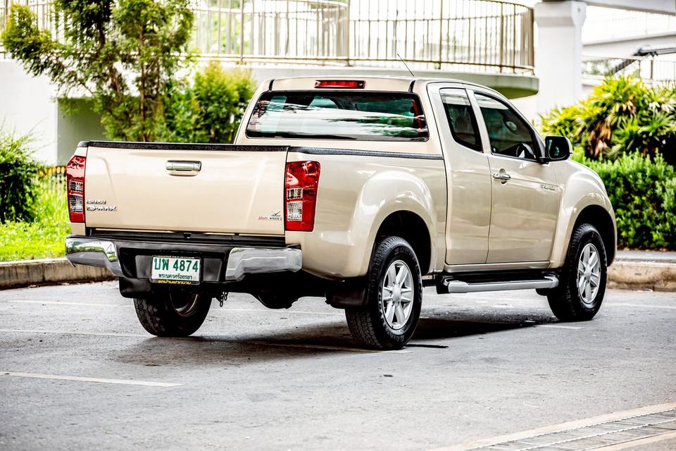 Isuzu D-Max Hi-Lander Cab 2.5 VGS Z ท๊อปปี 2012 เกียร์ธรรมดา สีทอง