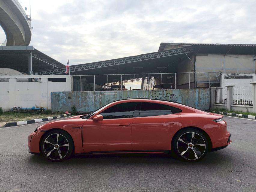 Porsche TAYCAN เปลี่ยนสัญญาผ่อนต่อ 6