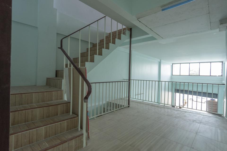 ตึกแถว อาคารพาณิชย์ 3 ชั้นครึ่ง 6