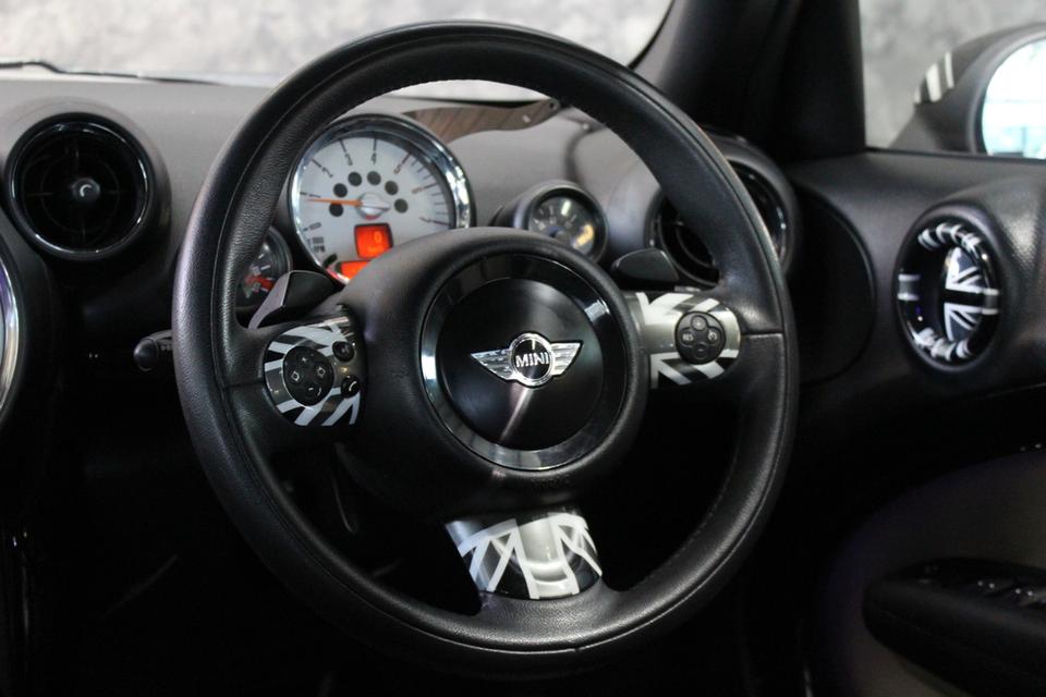 รหัสรถ JRS7315 🚗✨ Mini Countryman SD ปี 2013 – ดีเซล เทอร์โบ แรง ประหยัด สภาพสวยพร้อมใช้! 8