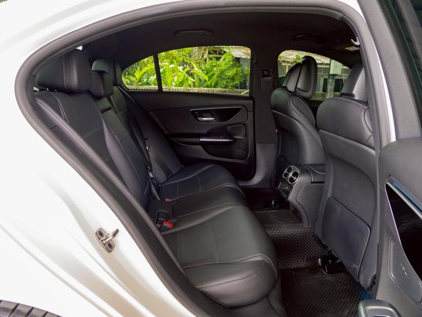 รหัสรถ 12AT3307 MERCEDES BENZ C220d Avant-garde Facelift โฉม W206 | ปี : 2023 จด 25 17