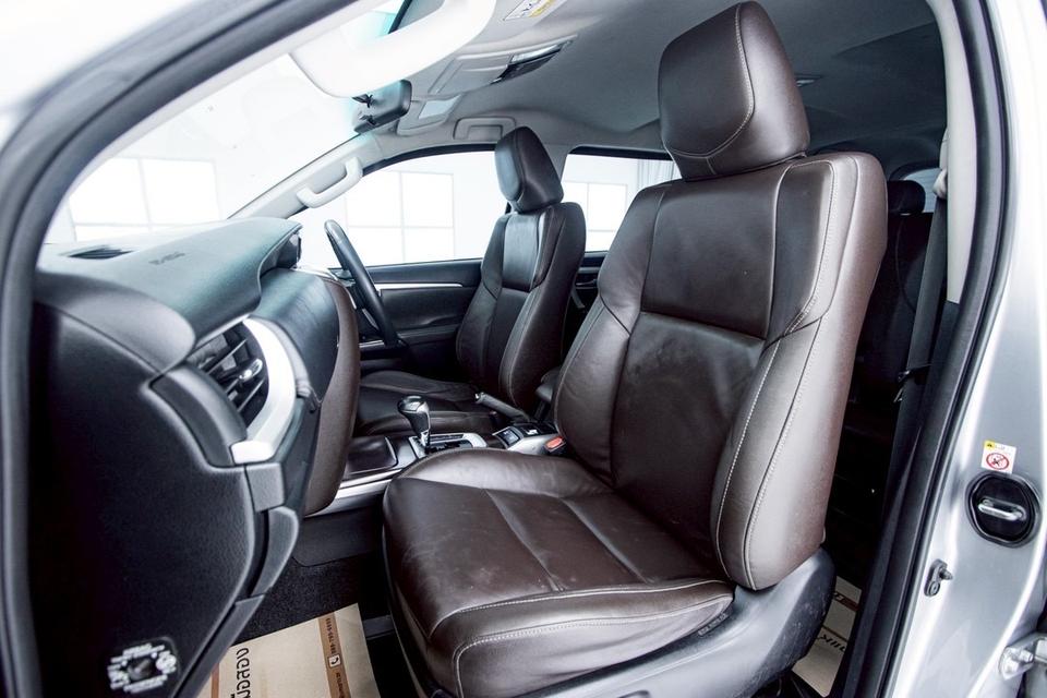 รหัสรถ 1D372 FORTUNER 2.4 V 2019