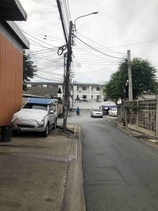 B1032  ให้เช่าโกดังสินค้าขนาด 190 ตารางเมตร ซอยนวมินทร์111 6