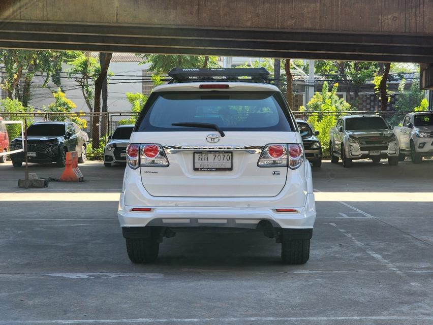 ขายรถ Toyota Fortuner 2.5G ปี 2013 สีขาว เกียร์ออโต้ 5