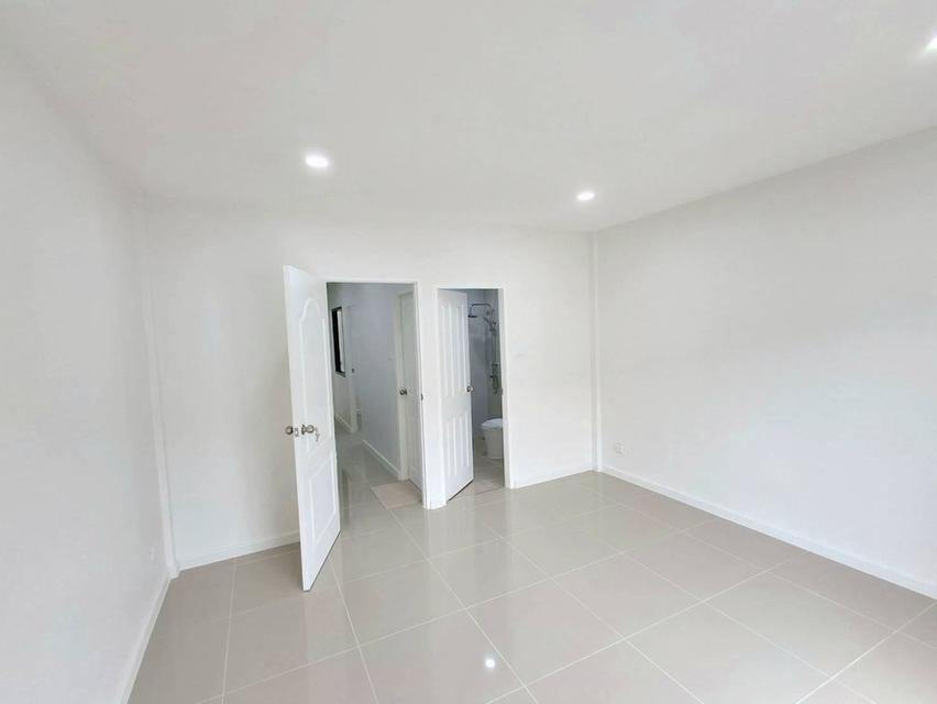 ขาย ทาวน์โฮม2 ชั้นทำเลดี หมู่บ้าน ศิริวรรณ ชวนชม บางบัวทอง 5