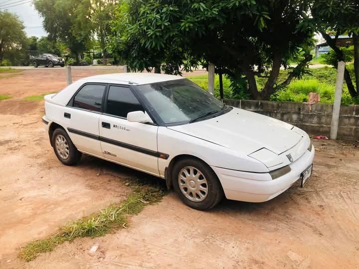 Mazda 323 ปี 1993 3