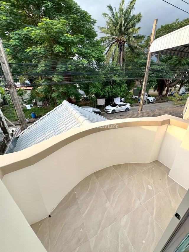 หมู่บ้านคณาทรัพย์ รามอินทรา 117 11