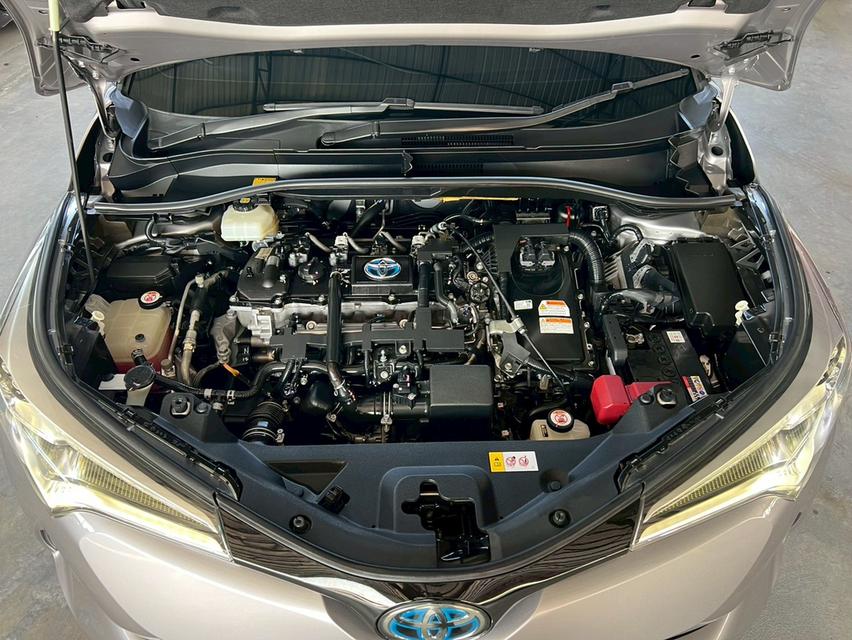 ปี 2018 TOYOTA CHR, 1.8 HV Hi รับประกันเครื่องยนต์+เกียร์ 2 ปี/20,000 กม. 16