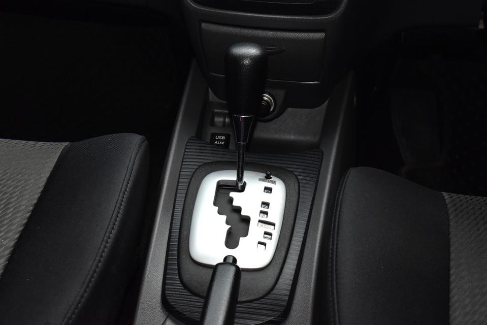 TOYOTA AVANZA 1.5S 2014 สีขาว 9