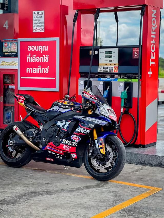 มอเตอร์ไซค์ Yamaha R1 สภาพใหม่