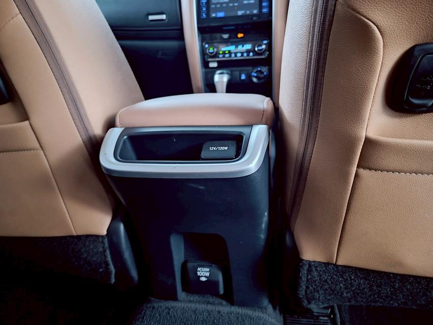 รถยนต์มือสองพร้อมใช้งาน 14