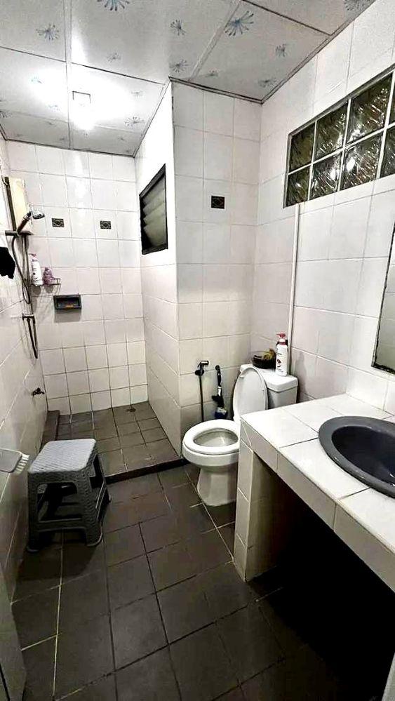 ขายทาวน์เฮ้าส์ 2 ชั้น หมู่บ้านรัตนาวลัย ดอนเมือง ซอยประชาอุทิศ 17 ใกล้รถไฟฟ้าสายสีแดง ถูกสุดในย่านนี้ เจ้าของขายเอง 9