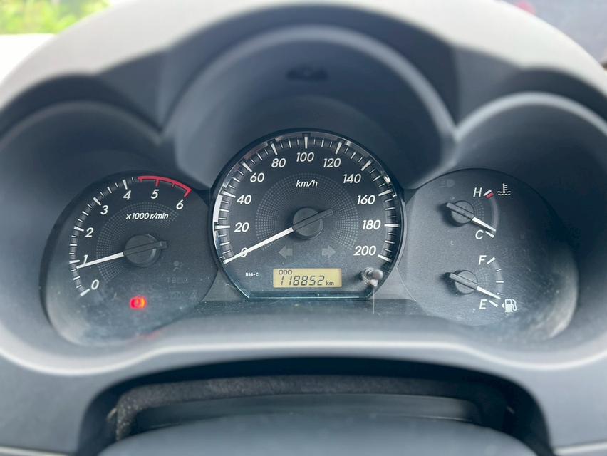 ปี 2014 TOYOTA HILUX VIGO, 2.5 E 9