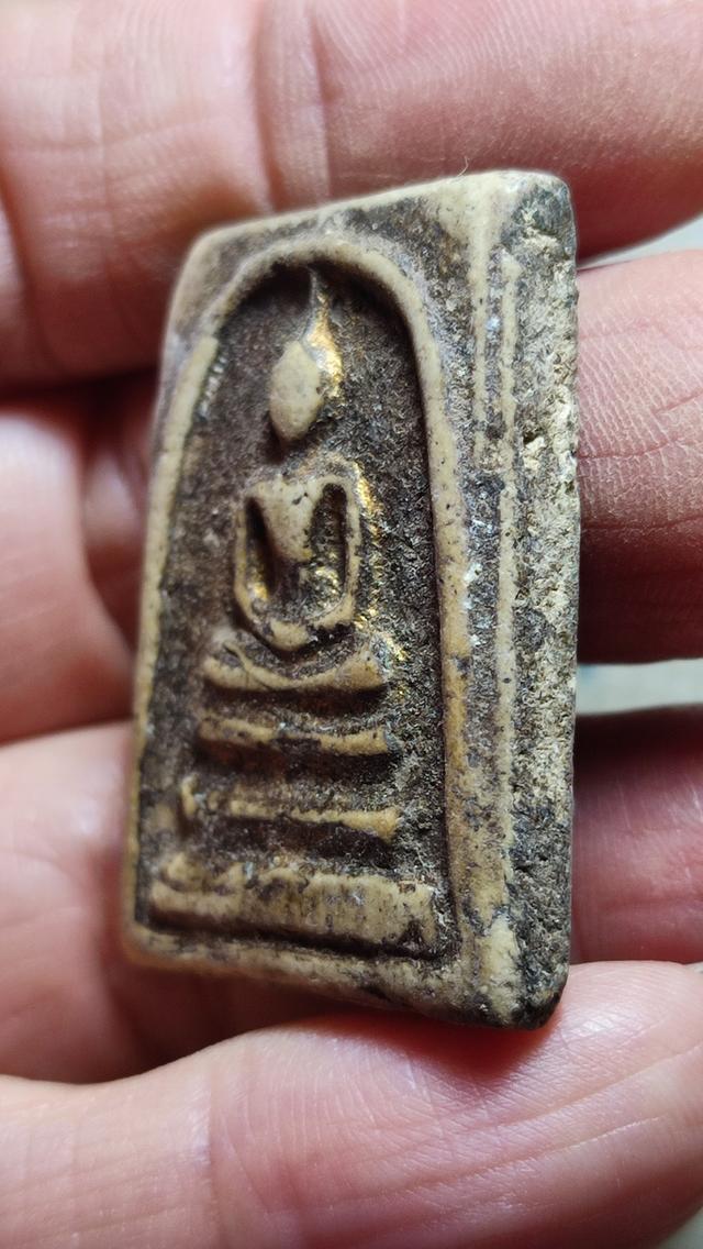 พระเก่า พระบ้าน นิยมเล่นหา รูปที่ 4