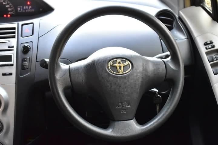 Toyota Yaris สภาพมือสองใช้งานดี 13