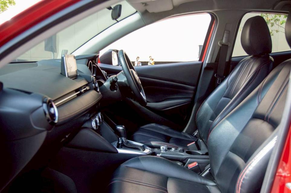 Mazda2 1.3 High Connect 5 ประตู สีแดง ปี 2017 12