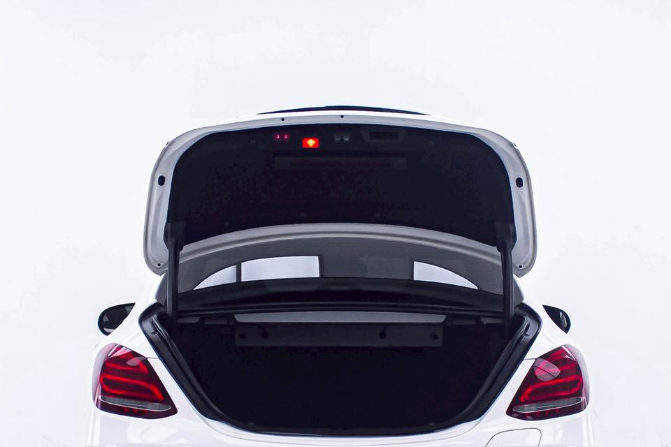 รหัสรถ 1D619 BENZ C350E 2.0 AMG 2018 17