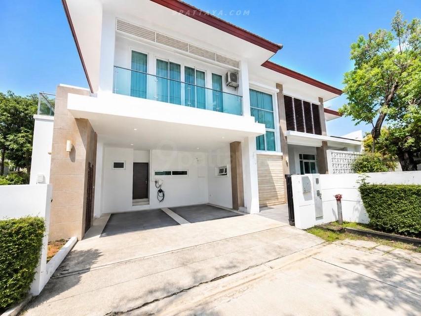 For Sale — Beachside Pool Villa at Seabreeze Villa Pattaya, Krating LaiBeautiful beachside pool villa for sale at Seabreeze Villa Pattaya, located nea 5