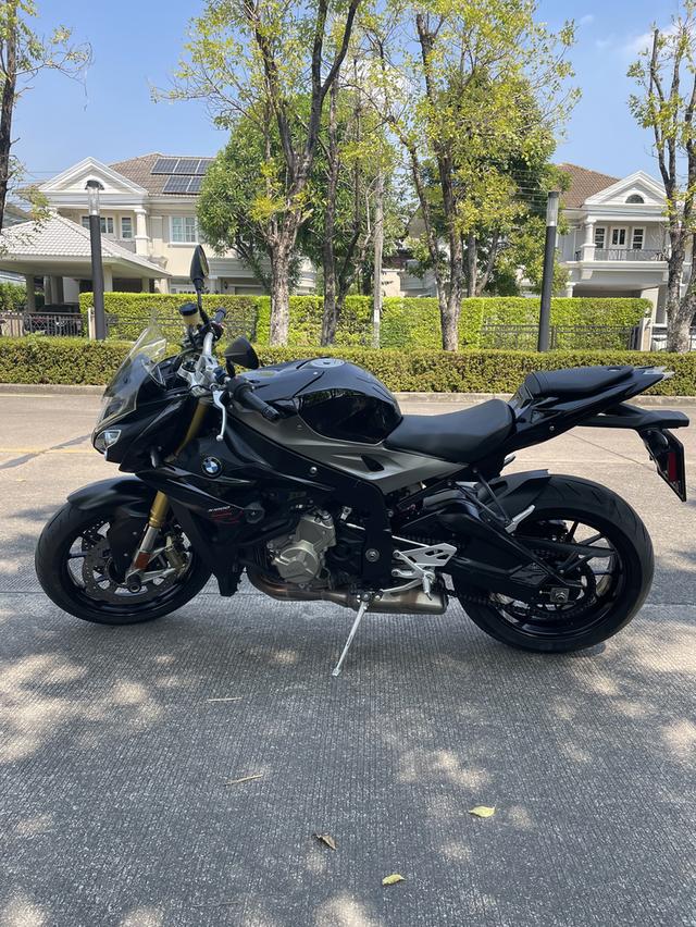 BMW S1000R 2015 มือเดียว สีดำ ไม่เคยชนไม่เคยล้ม รูปที่ 2