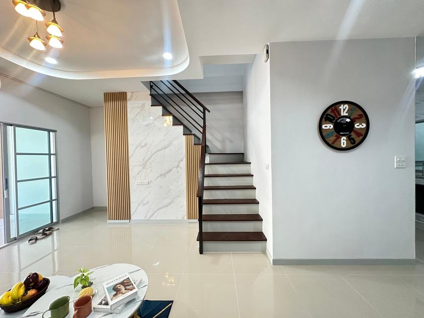 เต็มสิริพรีว่า ประชาสำราญ 6