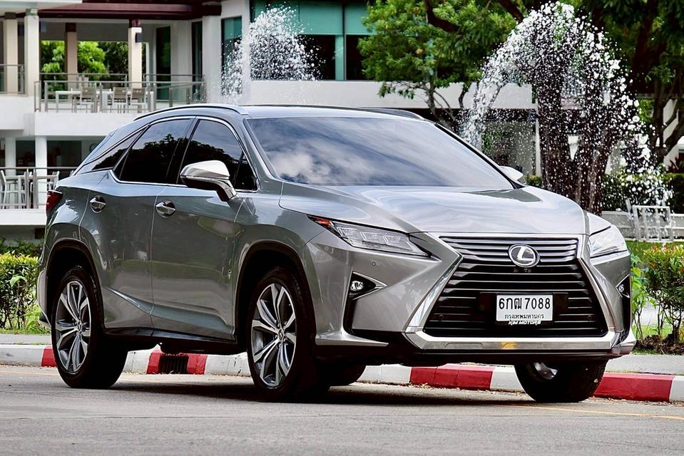 Lexus RX200T 2.0 Turbo Premium ปี 2017 รถสวยใช้น้อยมาก คุ้มจริงๆครับ