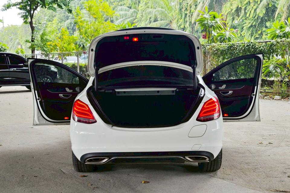 🚗 2016 Mercedes-Benz C350e AMG Dynamic AT รูปที่ 9