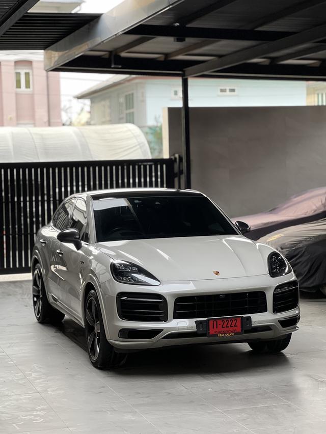 Porsche Cayenne 3.0 E-Hybird Coupe 3