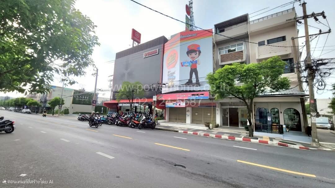 อาคารพาณิชย์ 4 ชั้น ซอย 28 โชคชัย 4 ถนนโชคชัย 4 – ลาดพร้าว แขวงลาดพร้าว เขตบางกะปิ กรุงเทพมหานคร 2