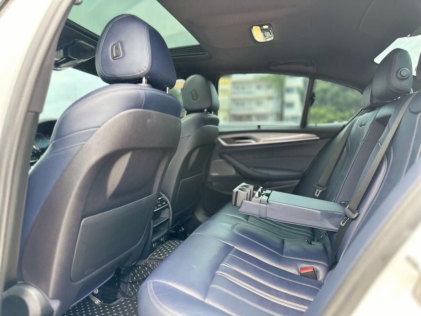 รหัสรถ PAT738 BMW 530e M Sport G30 ปี2020 17