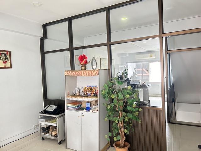 ให้เช่าอาคารพาณิชย์ 5 ชั้น พื้นที่ 280 ตร.ม. ถนนเพชรบุรี บางกะปิ ใกล้อิตัลไทย 6