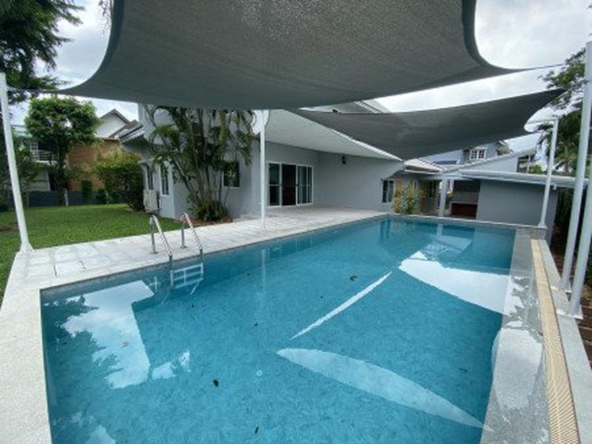 รูป Pool Villa For Rent Bangna Srinakarin with wide garden 4 bedroom 5 bathroom 3