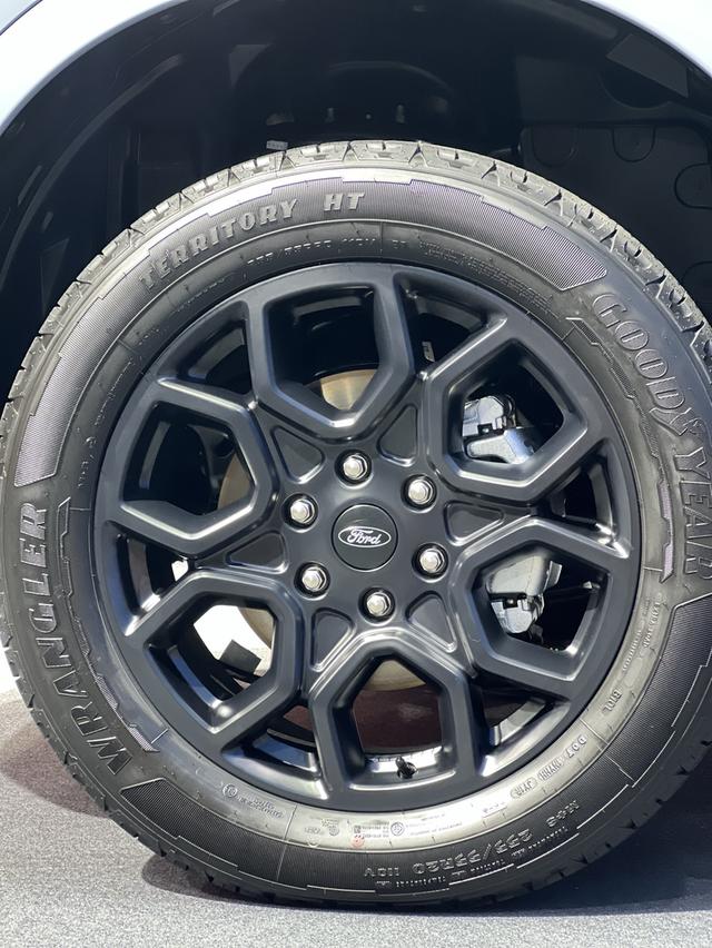 ยางรถรยต์ ถอดป้ายแดง