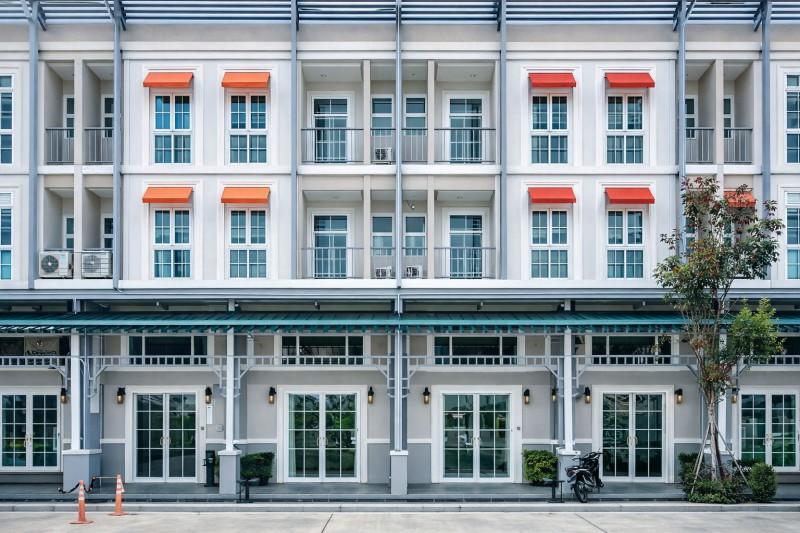 โฮมออฟฟิศ 3.5 ชั้นดีไซน์สไตล์ยุโรป ฟังก์ชั่น 2 นอน 3 น้ำ ม.อัสสัมชัญ สุวรรณภูมิ 900 ม.พร้อมเฟอร์ฯ 1