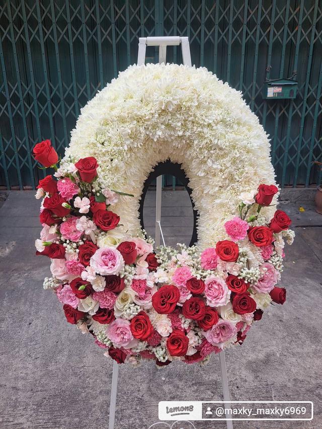 พวงหรีดกระดานไว้อาลัยครั้งสุดท้าย ส่งวัดธาตุทอง รูปย่อยที่ 4