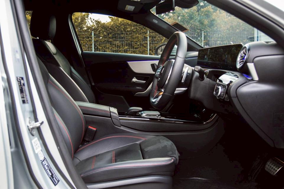 Mercedes Benz A200 AMG DYNAMIC ปี 2022 ไมล์ 18,xxx 11