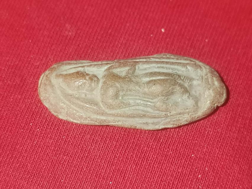 พระกรุปางลีลาเม็ดขนุน 2