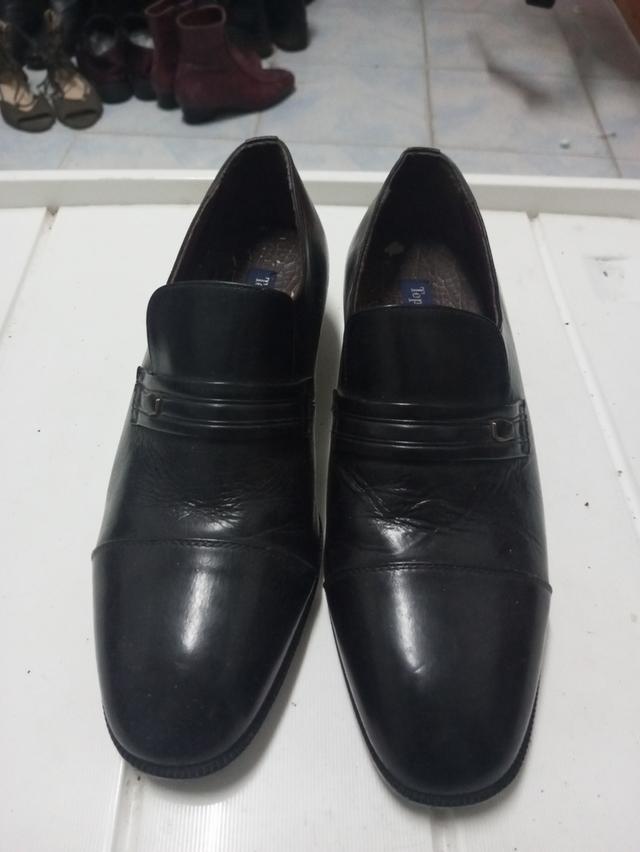 รองเท้า 2