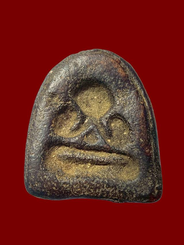 พระสมเด็จ พระสมเด็จเก่า พระเครื่องเก่า พระปิดตา พระเก่าสะสม พระหลวงพ่อเงิน พระซุ้มกอ พระนางพญาหลวงปู่โต๊ะ พระเก่า พระสมเด็จหลวงพ่อโตพระสมเด็จวัดเกศ ไช