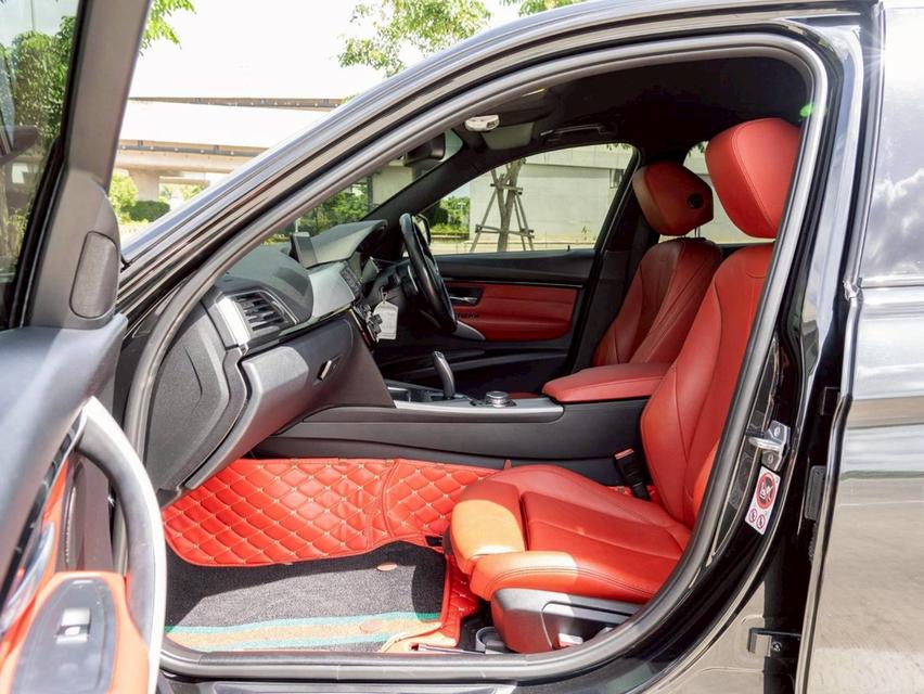 BMW 330e M Sport F30 2016 12