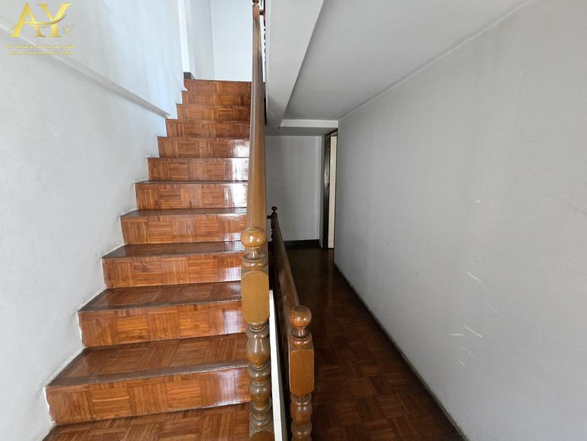 ขายตึก3.5ชั้น รีโนเวทแล้ว มบ.ศิรินเทพ9 ซ.มีสทีน ราษฎร์พัฒนา รามคำแหง2.5MB. 8